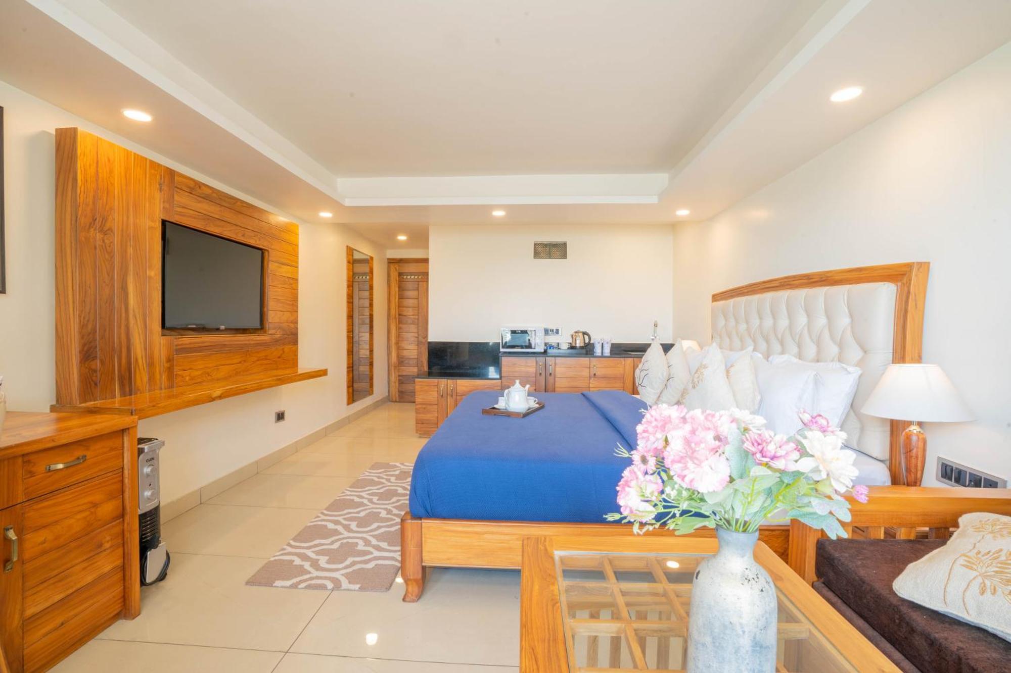 Perfectstayz Mokshada Suites Масурі Екстер'єр фото