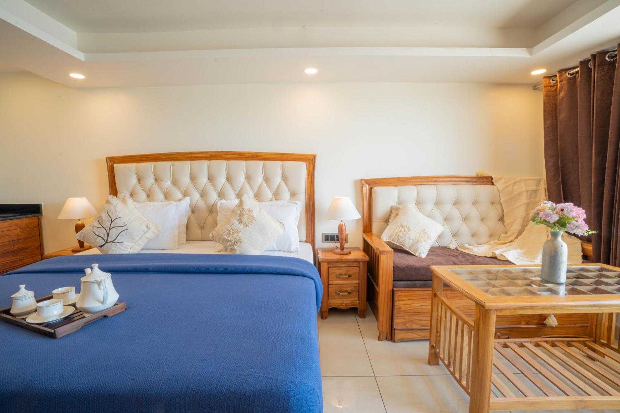 Perfectstayz Mokshada Suites Масурі Екстер'єр фото