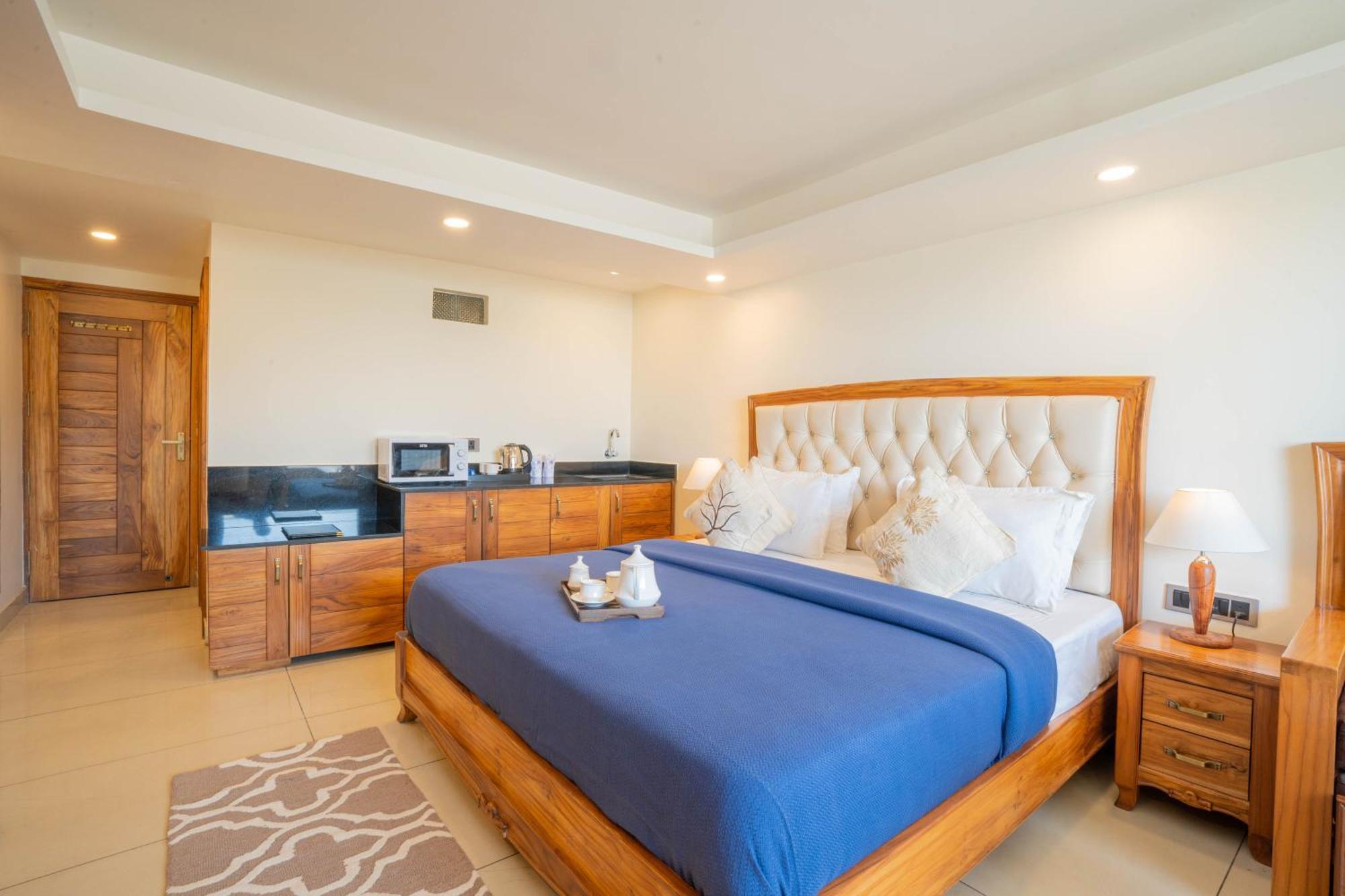Perfectstayz Mokshada Suites Масурі Екстер'єр фото